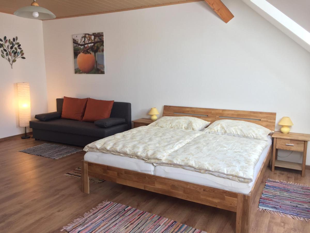 Bed and Breakfast Obstgut Ledinegg Ehrenhausen Exterior foto